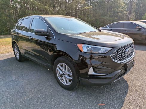 Used 2024 Ford Edge SEL image 1