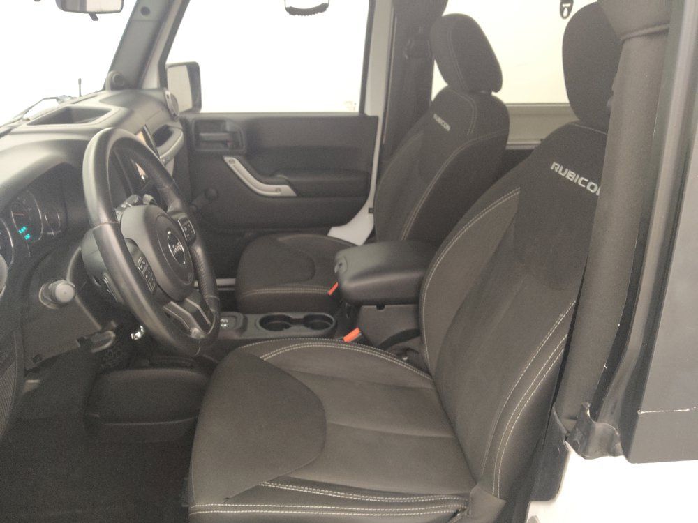 Used 2014 Jeep Wrangler Rubicon w/ Connectivity Group AWD/4WD image 17