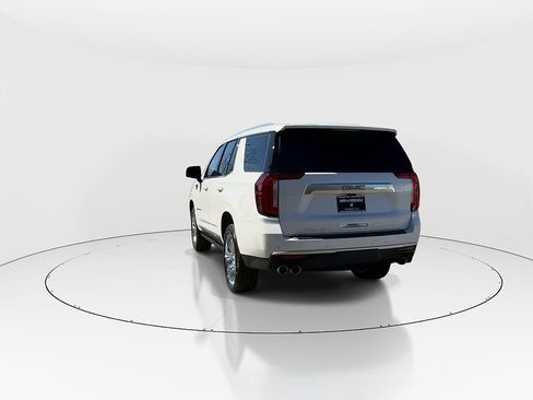 Used 2024 GMC Yukon Denali w/ Advanced Technology Package AWD/4WD image 2