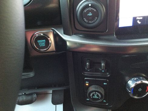 New 2025 Ford F150 Lariat w/ Equipment Group 501A Mid image 15