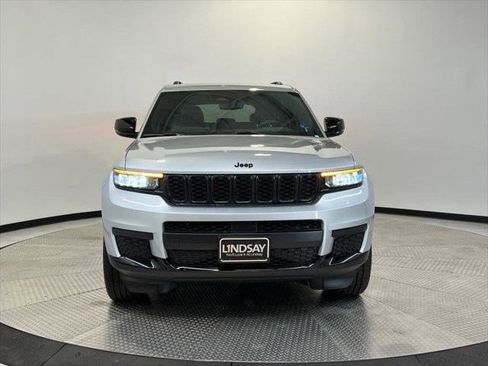 Certified 2024 Jeep Grand Cherokee L Laredo image 2