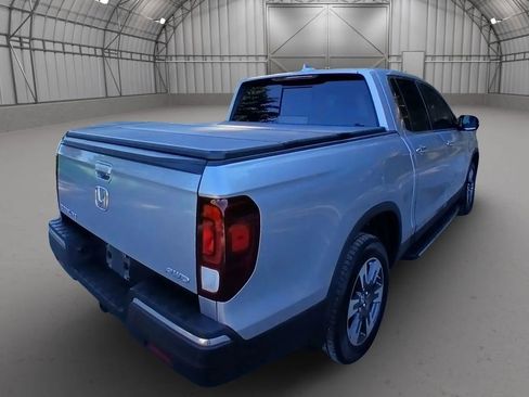 Used 2017 Honda Ridgeline RTL-E image 4