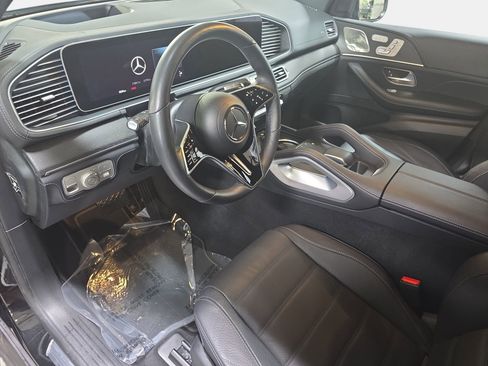 Used 2024 Mercedes-Benz GLE 450e 4MATIC image 16