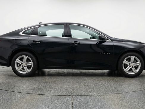 Used 2024 Chevrolet Malibu LT image 11