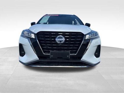 Used 2024 Nissan Kicks SR FWD image 4