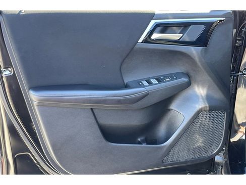 Used 2022 Mitsubishi Outlander ES image 11