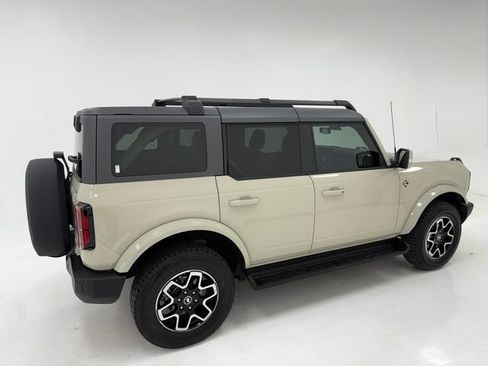 Used 2025 Ford Bronco Outer Banks AWD/4WD image 41