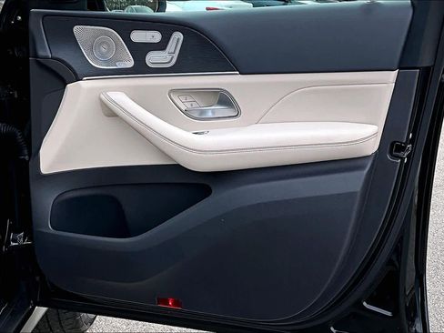 Used 2020 Mercedes-Benz GLE 350 4MATIC image 25