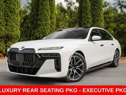 Used 2023 BMW i7 xDrive60 w/ Executive Package 2
