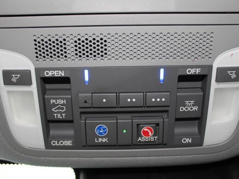 Used 2017 Acura RDX AWD w/ Advance Package image 49