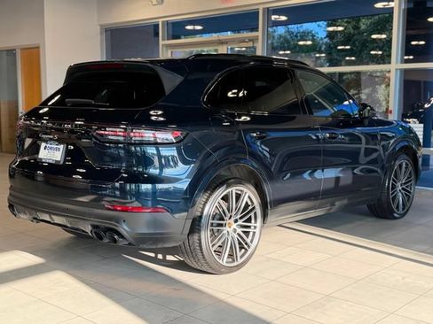 Used 2019 Porsche Cayenne S AWD/4WD image 11