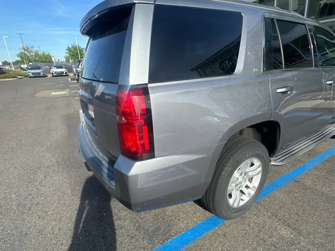 Used 2018 Chevrolet Tahoe LT image 11