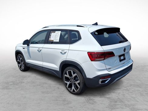 Used 2022 Volkswagen Taos SEL AWD/4WD image 3