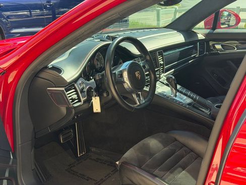 Used 2013 Porsche Panamera GTS AWD/4WD image 26