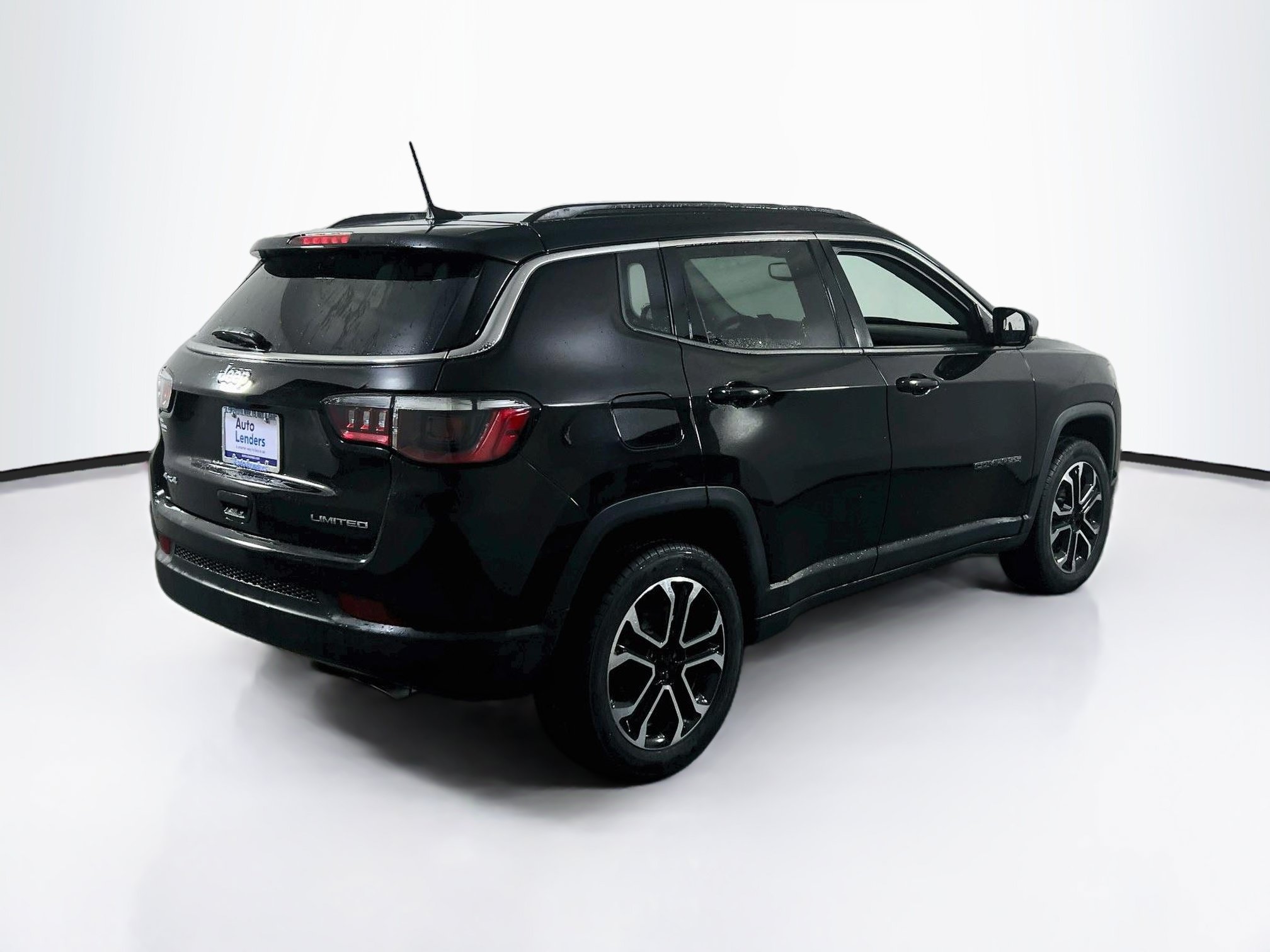 Used 2022 Jeep Compass Limited w/ Sun and Sound Group AWD/4WD image 5