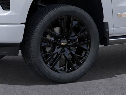 New 2026 Chevrolet Silverado 1500 High Country AWD/4WD image 9