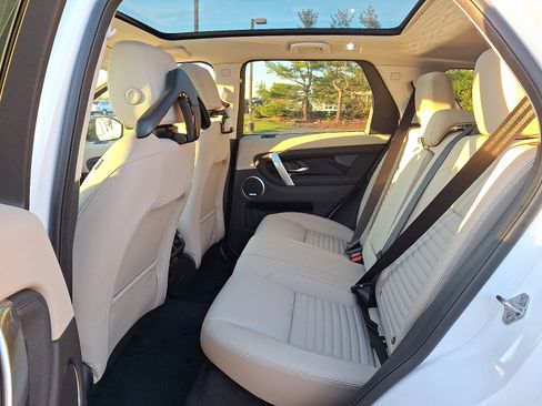 New 2025 Land Rover Discovery Sport S image 8