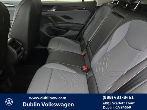 Certified 2026 Volkswagen Tiguan SE AWD/4WD image 12