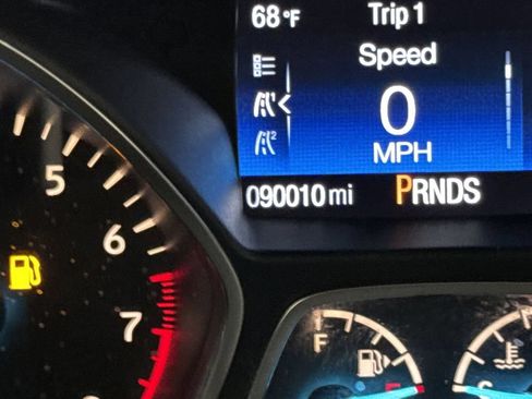 Used 2017 Ford Escape SE AWD/4WD image 13