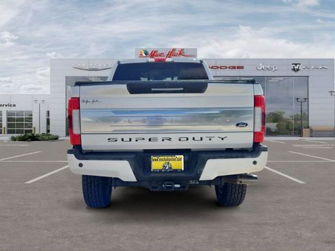 Used 2017 Ford F250 Platinum w/ Platinum Ultimate Package AWD/4WD image 4