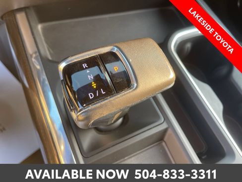 Used 2022 Chevrolet Silverado 1500 LT Trail Boss w/ LT Trail Boss Premium Package AWD/4WD image 29