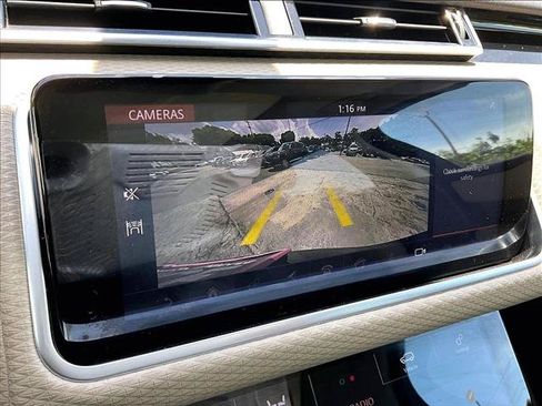 Used 2018 Land Rover Range Rover Velar S AWD/4WD image 22