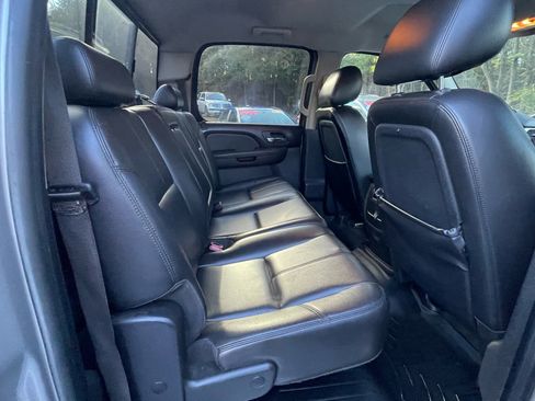 Used 2010 Chevrolet Silverado 1500 LTZ w/ Z71 Appearance Package image 26