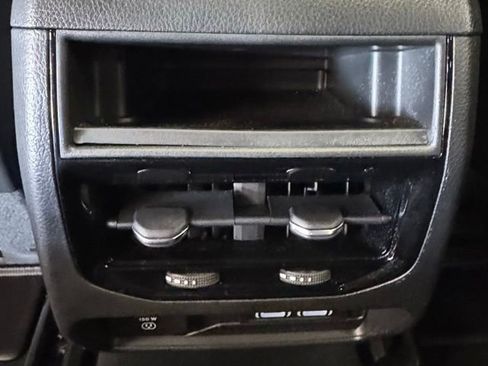 Used 2023 Jeep Grand Cherokee Altitude AWD/4WD image 26