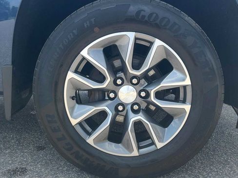 Used 2019 Chevrolet Silverado 1500 LT w/ All-Star Edition AWD/4WD image 35