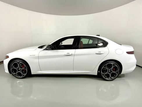 New 2026 Alfa Romeo Giulia AWD image 10