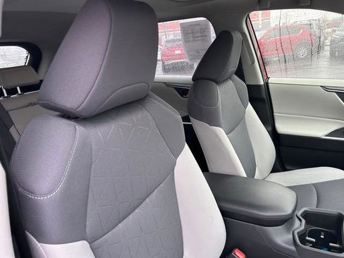 Used 2023 Toyota RAV4 XLE image 26