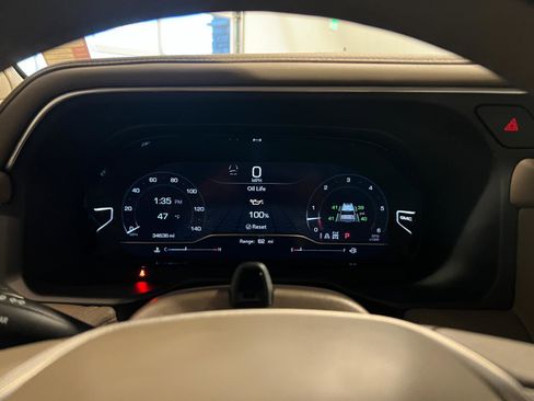 Used 2024 GMC Yukon Denali w/ Denali Reserve Package image 12