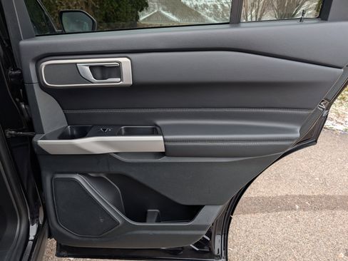 Used 2023 Ford Explorer XLT w/ Equipment Group 202A image 35