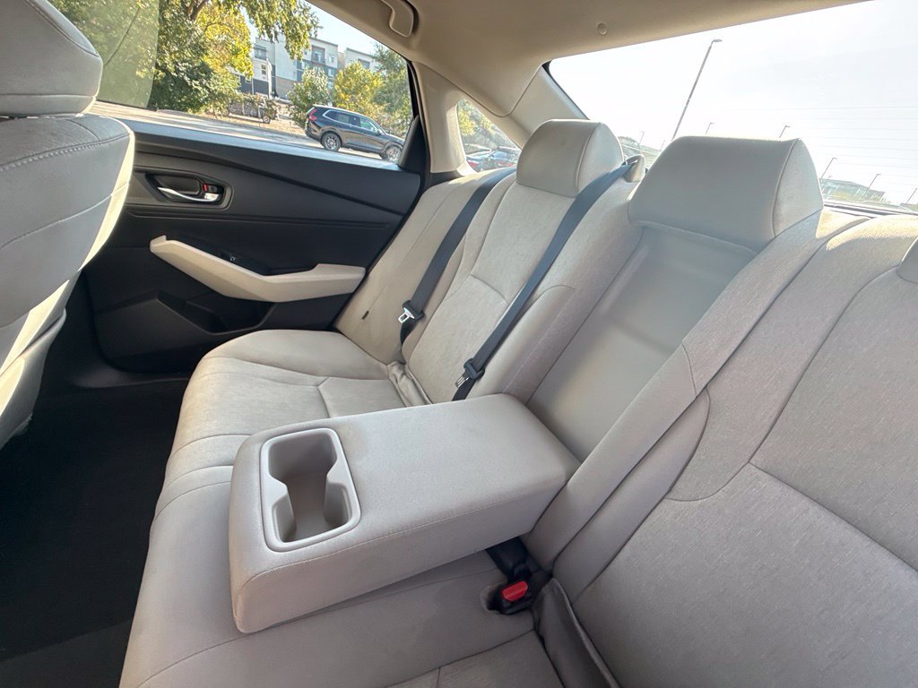 Used 2023 Honda Accord EX image 32