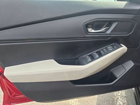 Certified 2025 Honda Accord SE image 20