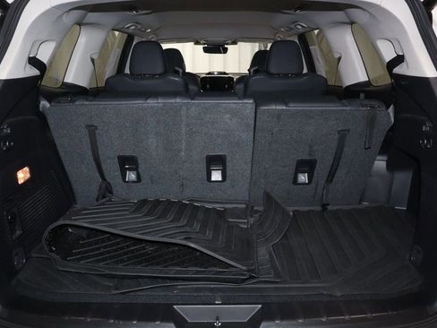 Used 2023 Subaru Ascent Limited AWD/4WD image 18