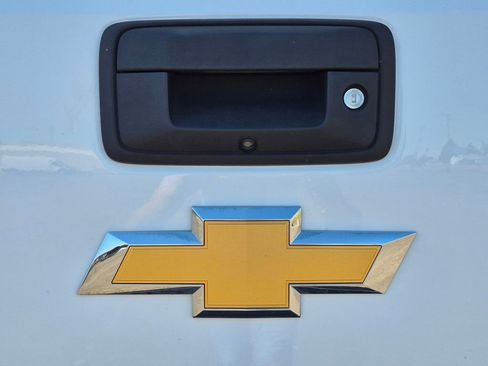 Used 2018 Chevrolet Silverado 1500 LT image 17