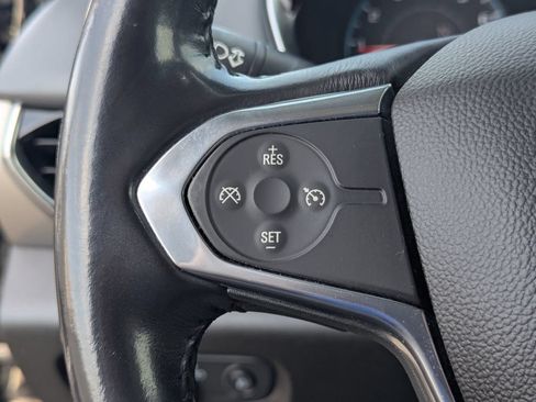 Used 2018 Chevrolet Traverse LT AWD/4WD image 18