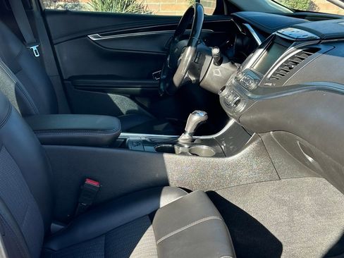 Used 2019 Chevrolet Impala LT image 11