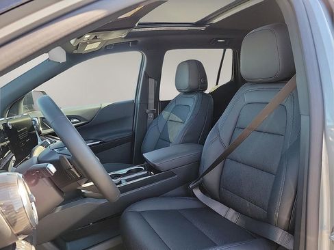 Used 2026 Chevrolet Equinox LT w/ Convenience Package II image 11