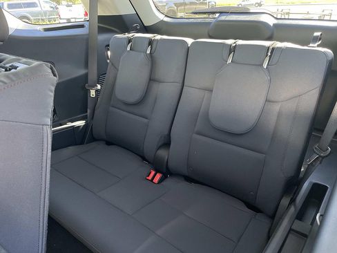 New 2026 Ford Explorer Active RWD image 32