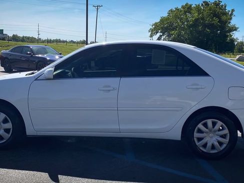 Used 2006 Toyota Camry FWD image 14
