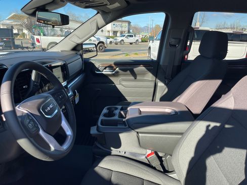 New 2026 GMC Sierra 1500 Elevation image 11