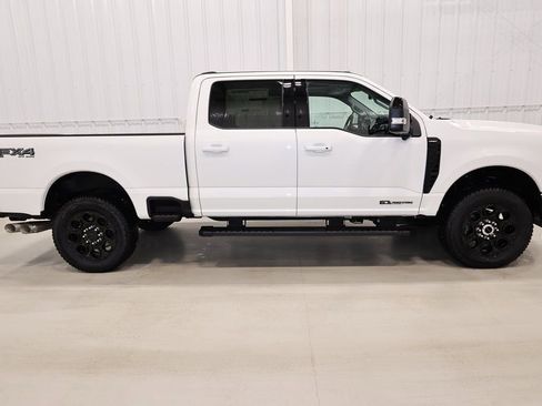 New 2026 Ford F250 Lariat w/ Black Appearance Package image 2