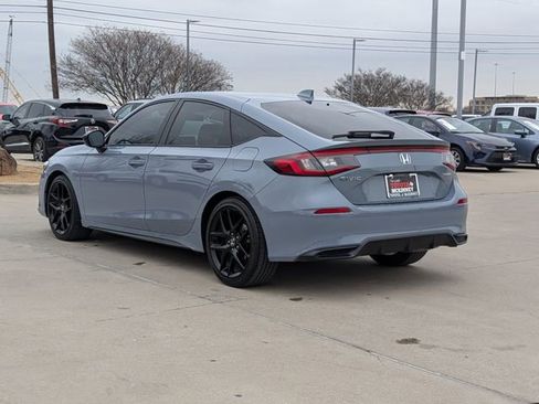 Used 2024 Honda Civic Sport image 9