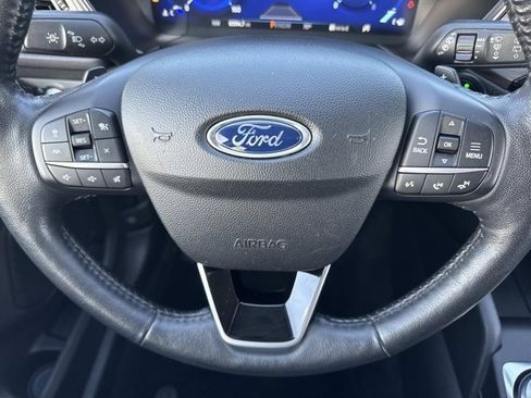 Used 2020 Ford Escape Titanium image 24