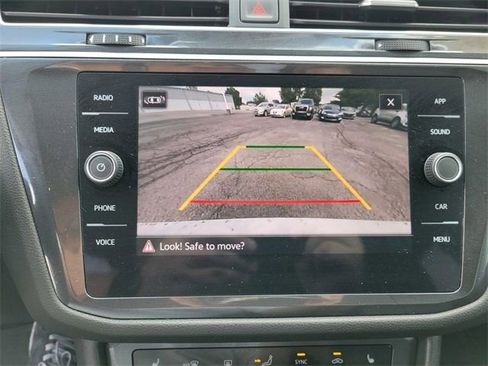 Used 2024 Volkswagen Tiguan Wolfsburg Edition image 34