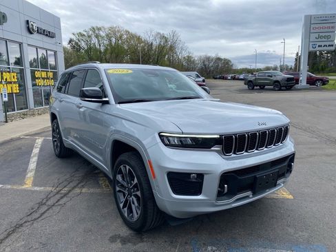 Used 2023 Jeep Grand Cherokee L Overland w/ Rear Seat Video Group I AWD/4WD image 24