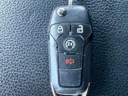 Used 2017 Ford F150 XLT w/ Equipment Group 302A Luxury AWD/4WD image 21