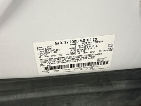 Used 2021 Ford Explorer XLT w/ Equipment Group 202A AWD/4WD image 12
